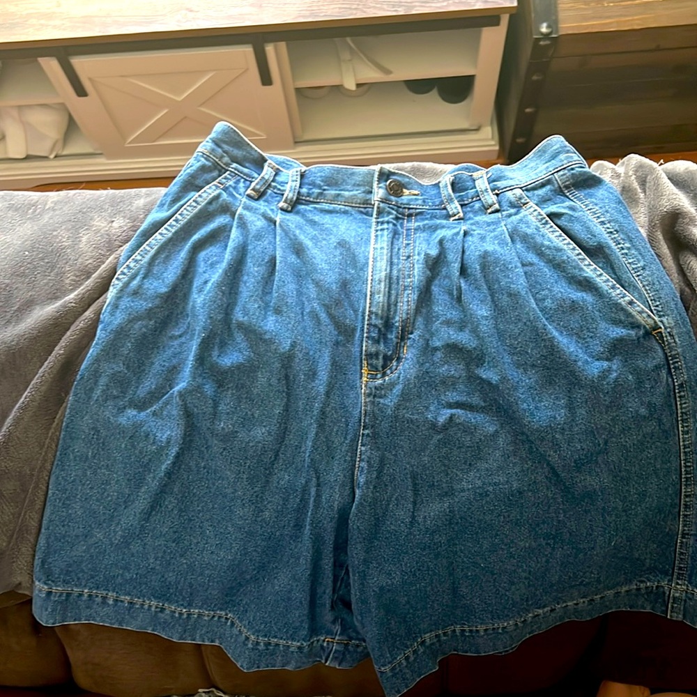 Vintage Bermuda Jean shorts Lizwear 8P petite 90s great condition